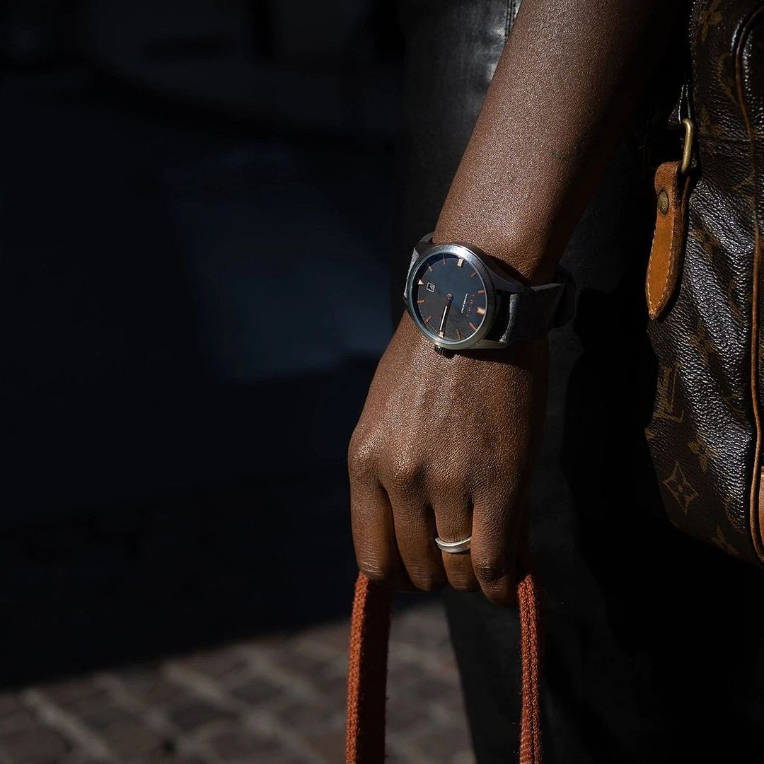 Orologio Unisex Out of Order 143 Black